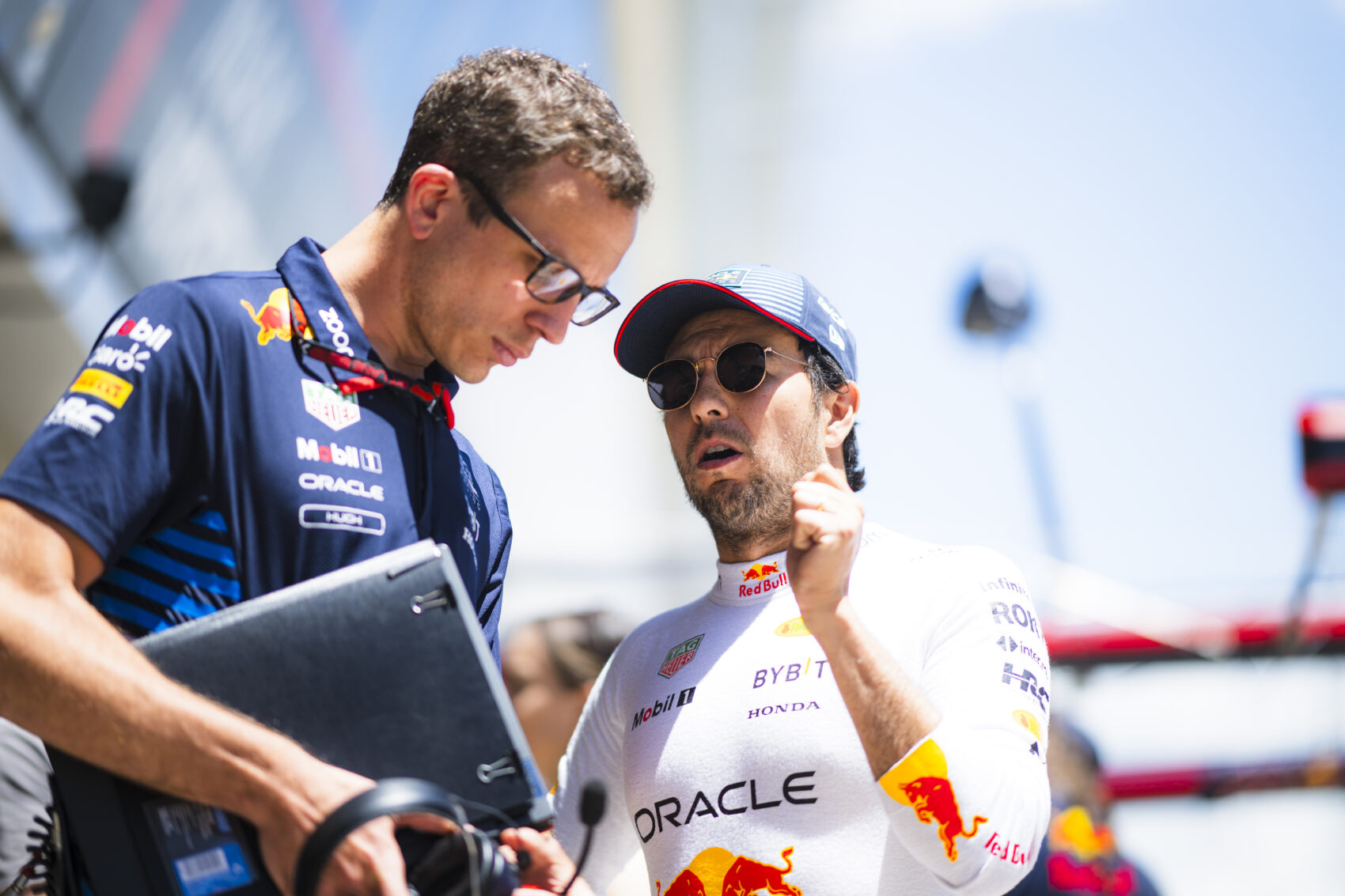 Apasági szabadság miatt változtat a Red Bull Péreznél a Holland Nagydíjra