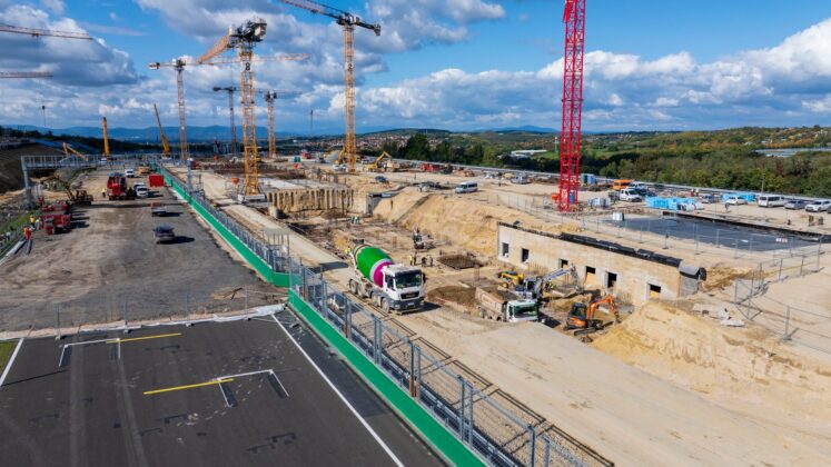 Hungaroring fel&uacute;j&iacute;t&aacute;s