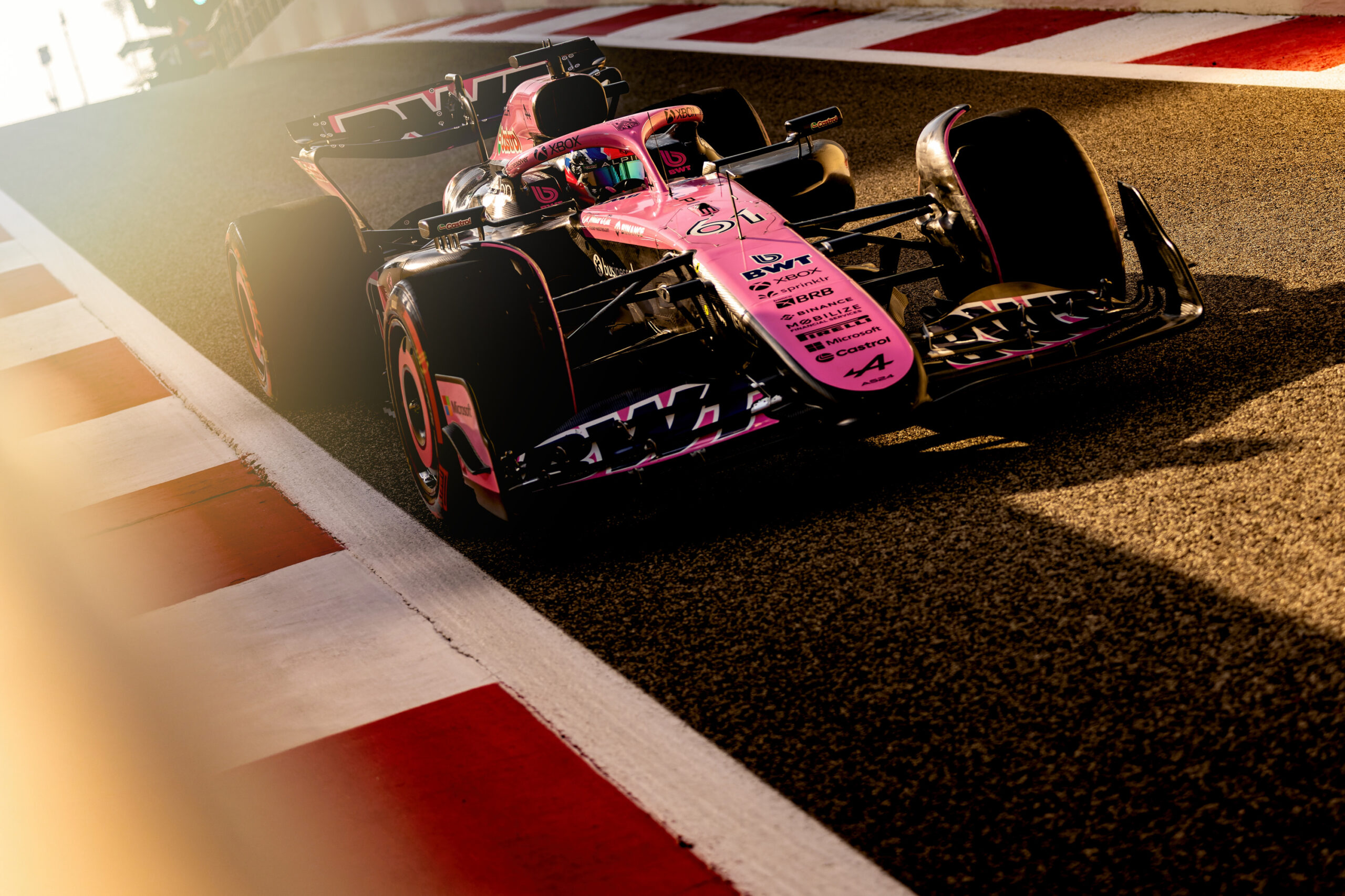 Nem akarják felfalni, csak jóízűen elfogyasztani – ezt sugallja versenyzőjének az Alpine