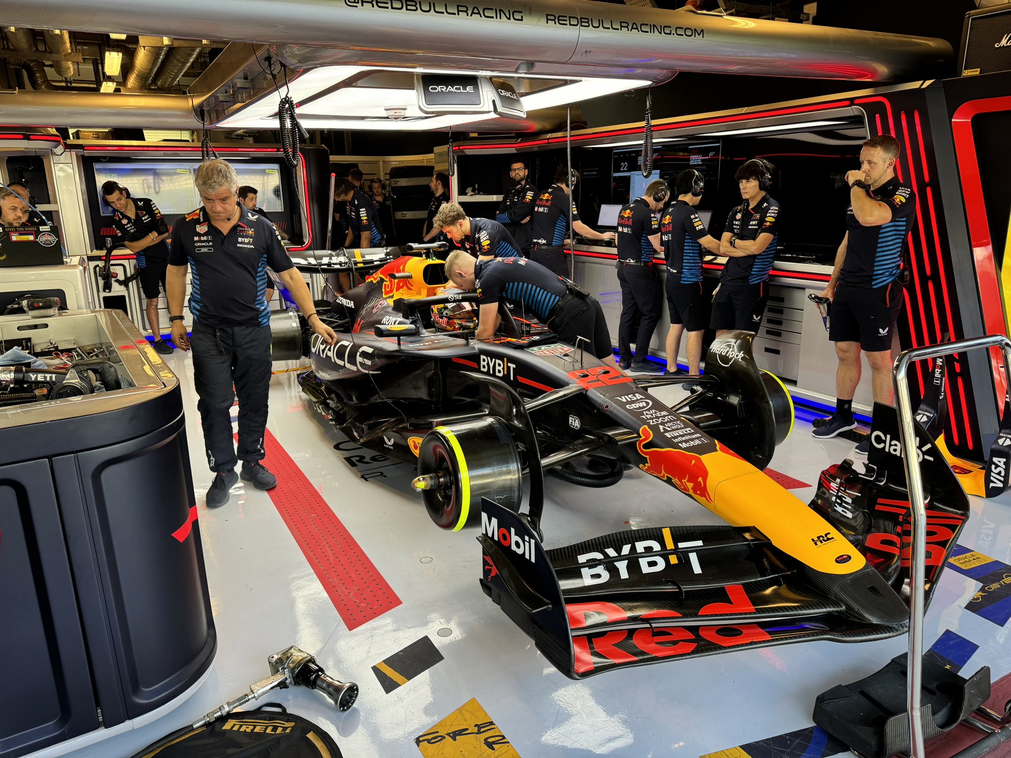 Így lehet idén japán versenyzője a Red Bullnak, két britje a Ferrarinak vagy két brazilja a Saubernek