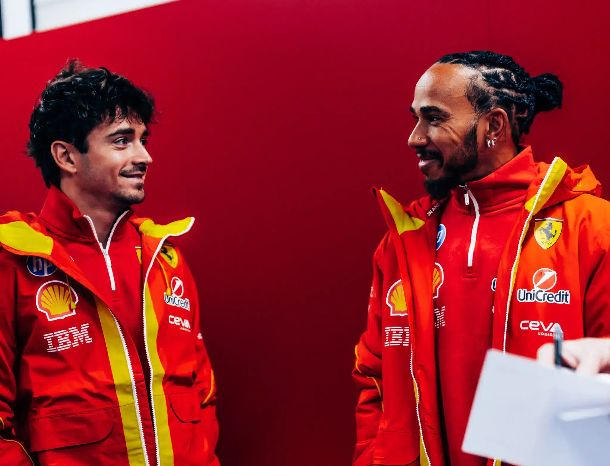 Hamilton nagyobb rizikót látott a Mercedesnél maradásban, mint a Ferrarihoz szerződésben