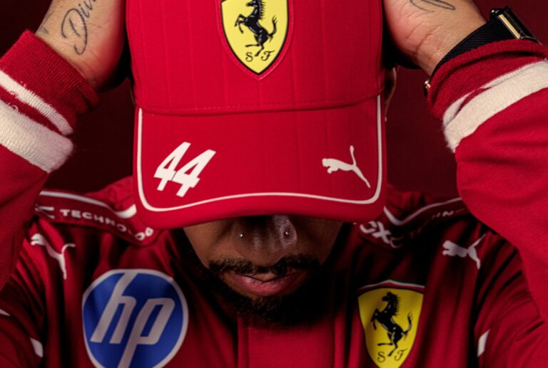 Hamilton és a Ferrari rajongói előrehozták a karácsonyt a Pumának