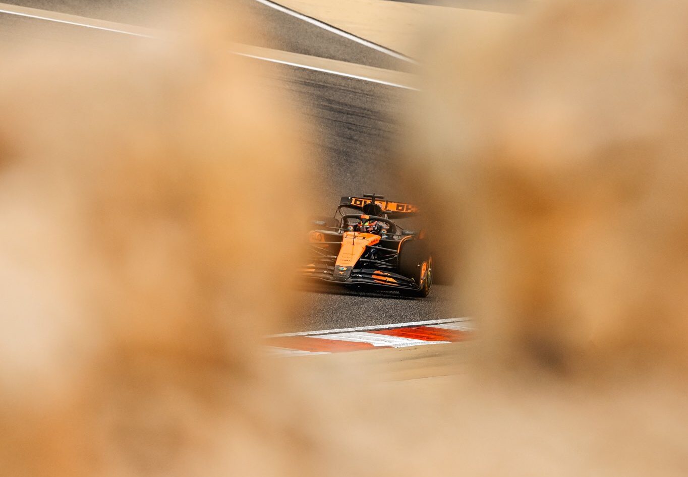 Hiába dobták ki az ajtón, visszamászott az ablakon a tavalyi F1-es szezon száműzött trükkje