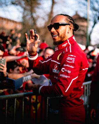 Lewis Hamilton, Ferrari, bemutat&oacute;, Mil&aacute;n&oacute;