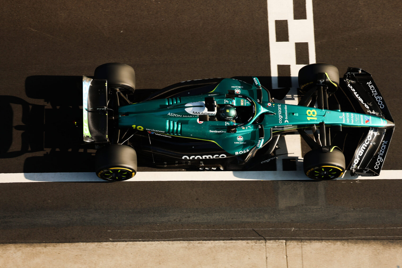 Kiszáll az Aston Martin az F1-es csapatából