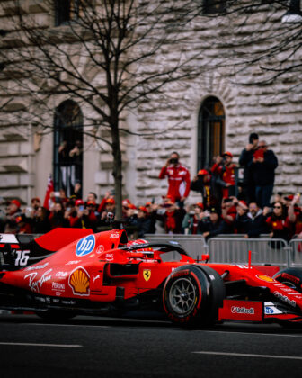 Charles Leclerc, Ferrari, bemutat&oacute;, Mil&aacute;n&oacute;