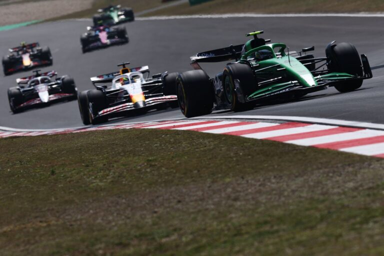 Ennyi pénzhez jutnak az F1-es csapatok – a McLaren vb-címe csak a 4. helyre elég a kasszánál