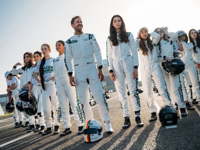 Már nem csak szóbeszéd: ennél a csapatnál térhet vissza az F1-be Vettel