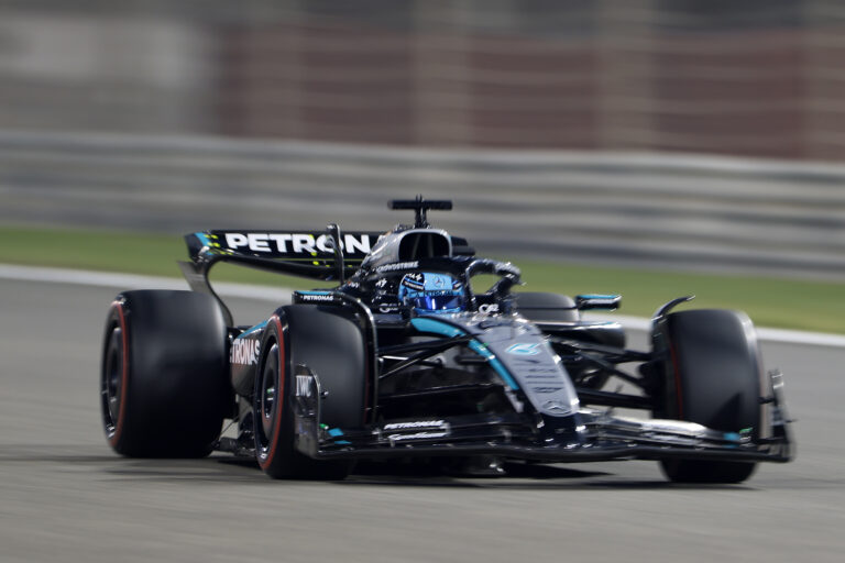 Russell és Antonelli hátrasorolása lett a következménye, hogy hiányzott egy kulcsember a Mercedestől