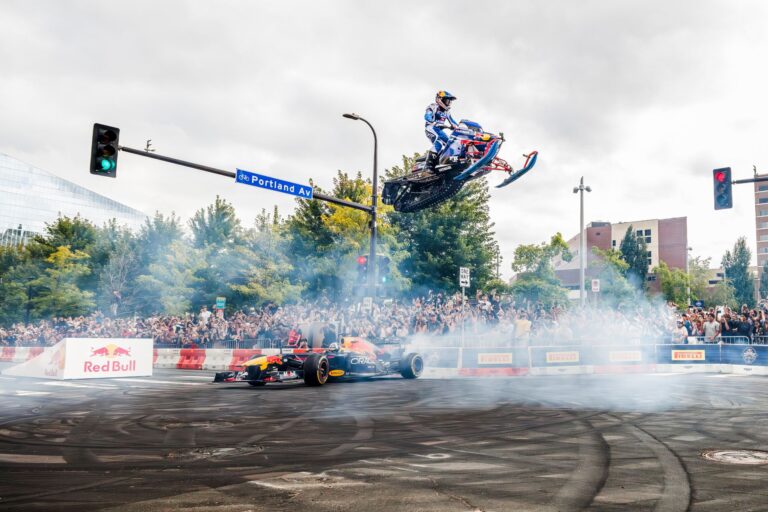 Red Bull, showrun