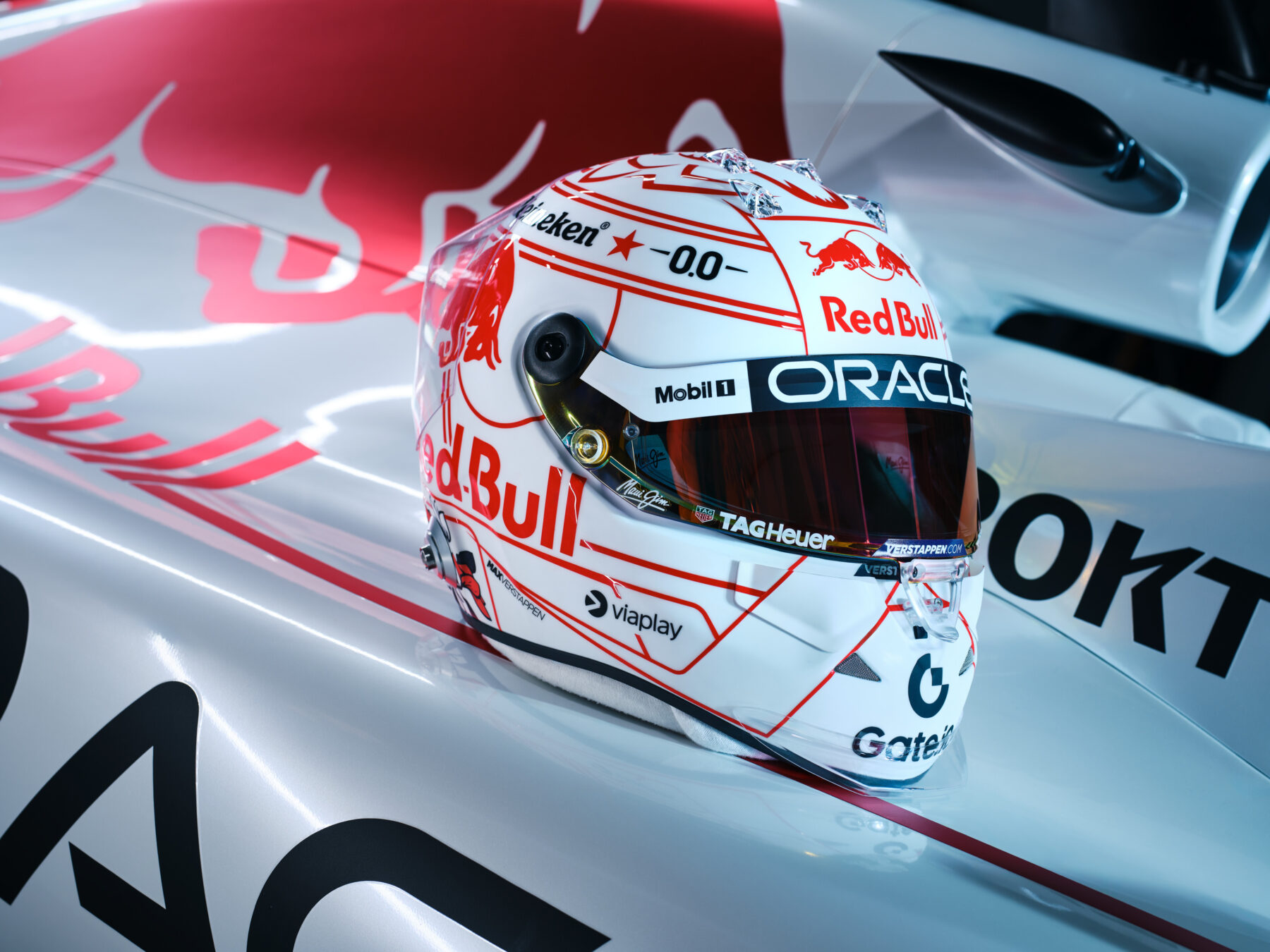 Max Verstappen, Red Bull, Honda festés, sisak