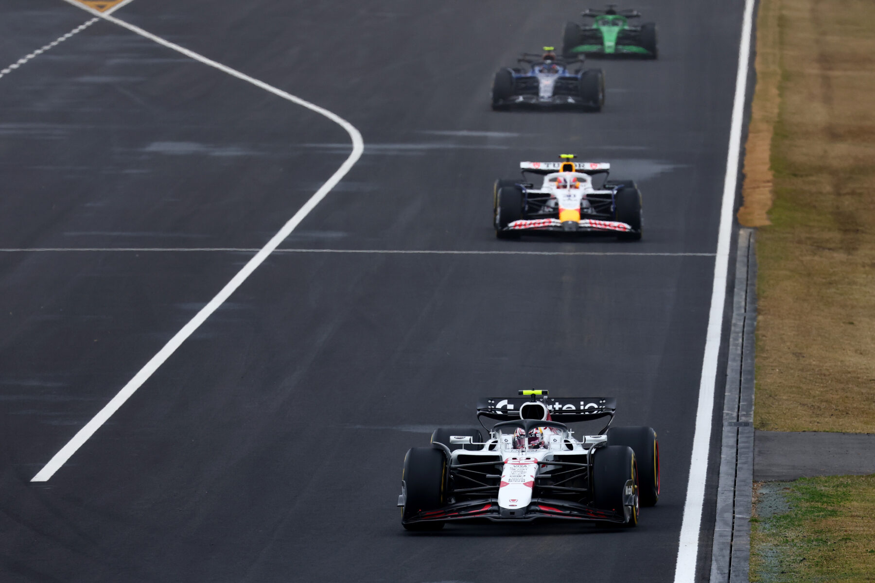 Yuki Tsunoda, Liam Lawson, Red Bull, Japán Nagydíj