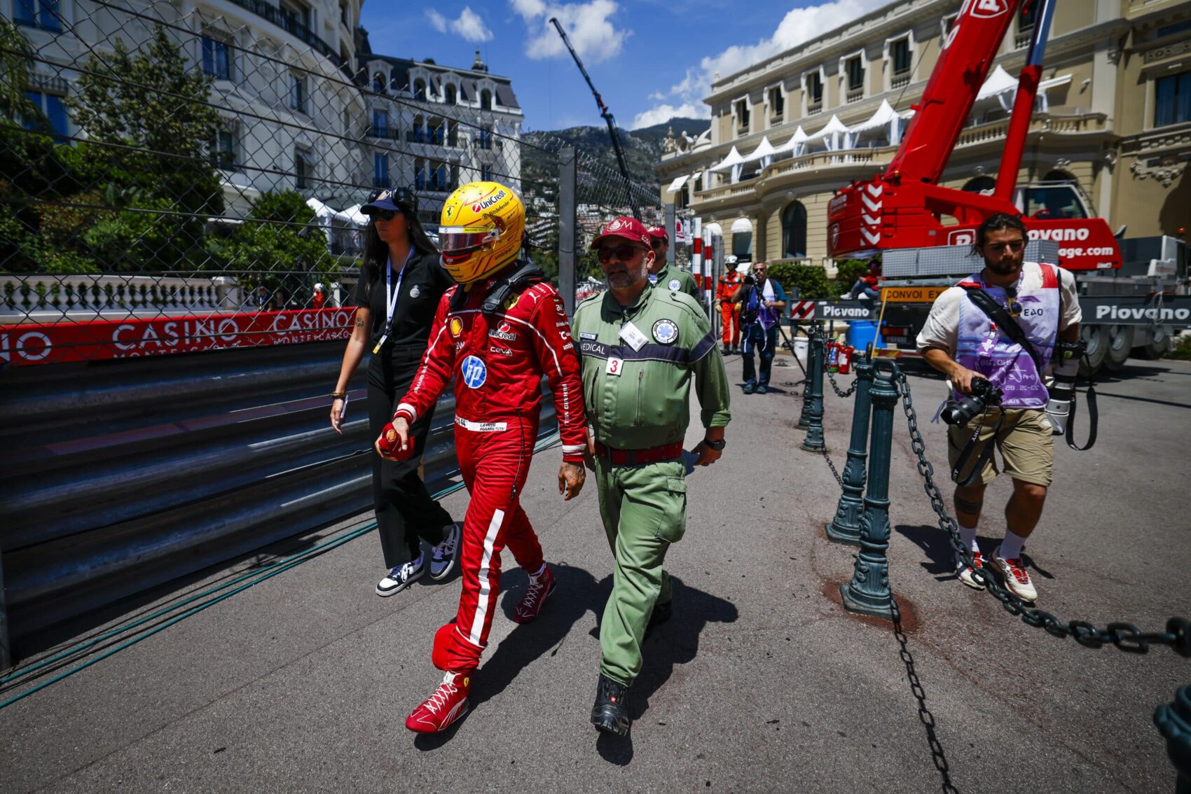 Leclerc tovább szárnyalt, Hamilton autót tört az utolsó monacói szabadedzésen (videó)