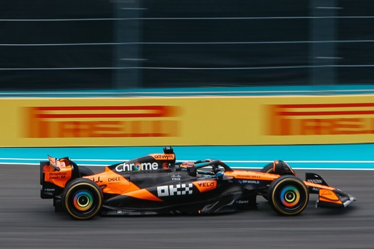 Látszólag Piastri az úr Miamiban, de valójában rengeteg a kérdőjel az első éles esemény előtt