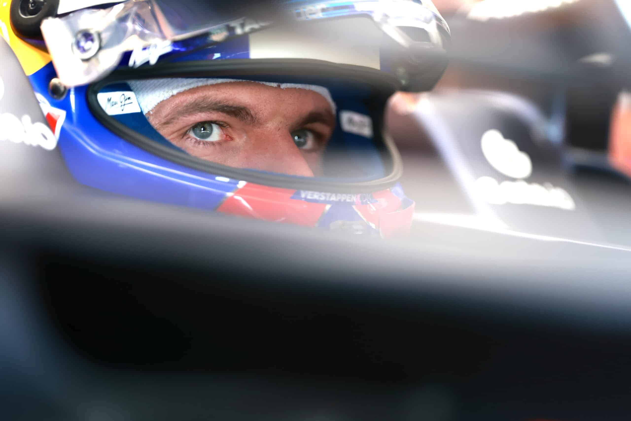 Verstappen a közösségi médiában osztotta ki az eredményét megkérdőjelező versenyzőt