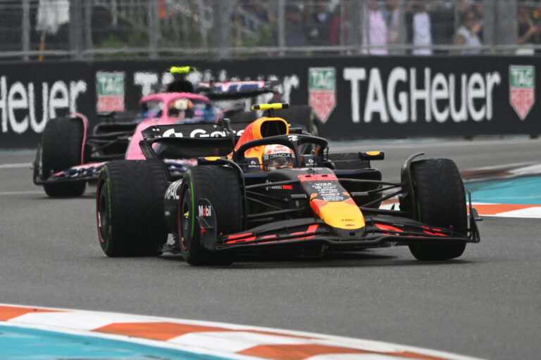 Tsunoda kiakadt mérnökére, amikor Verstappen segítésére kérték