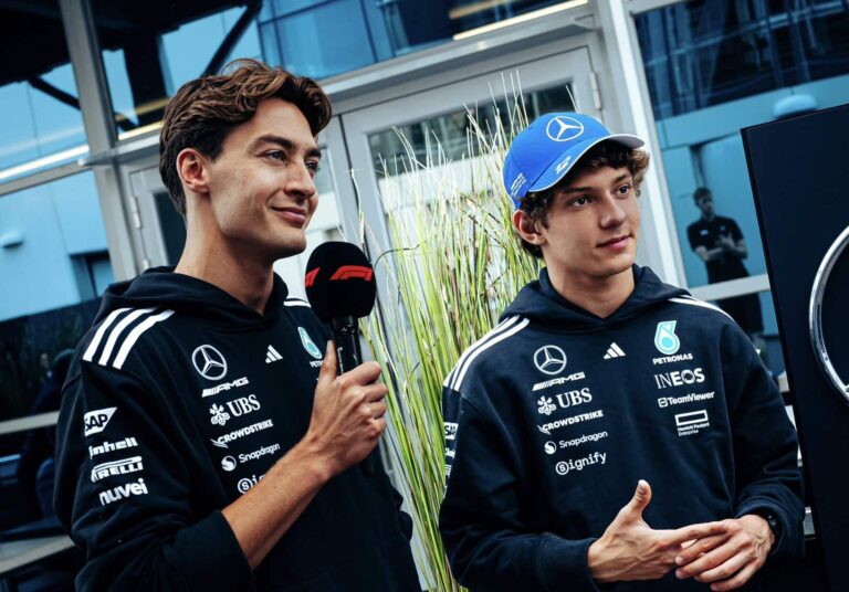 A Mercedes felajánlotta versenyzőjét az egyik riválisnak, de az nemet mondott