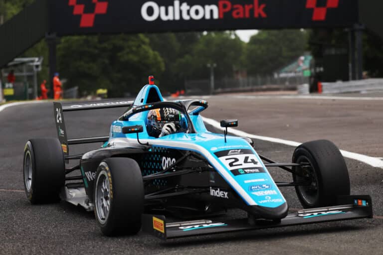 Molnár Martin, Oulton Park