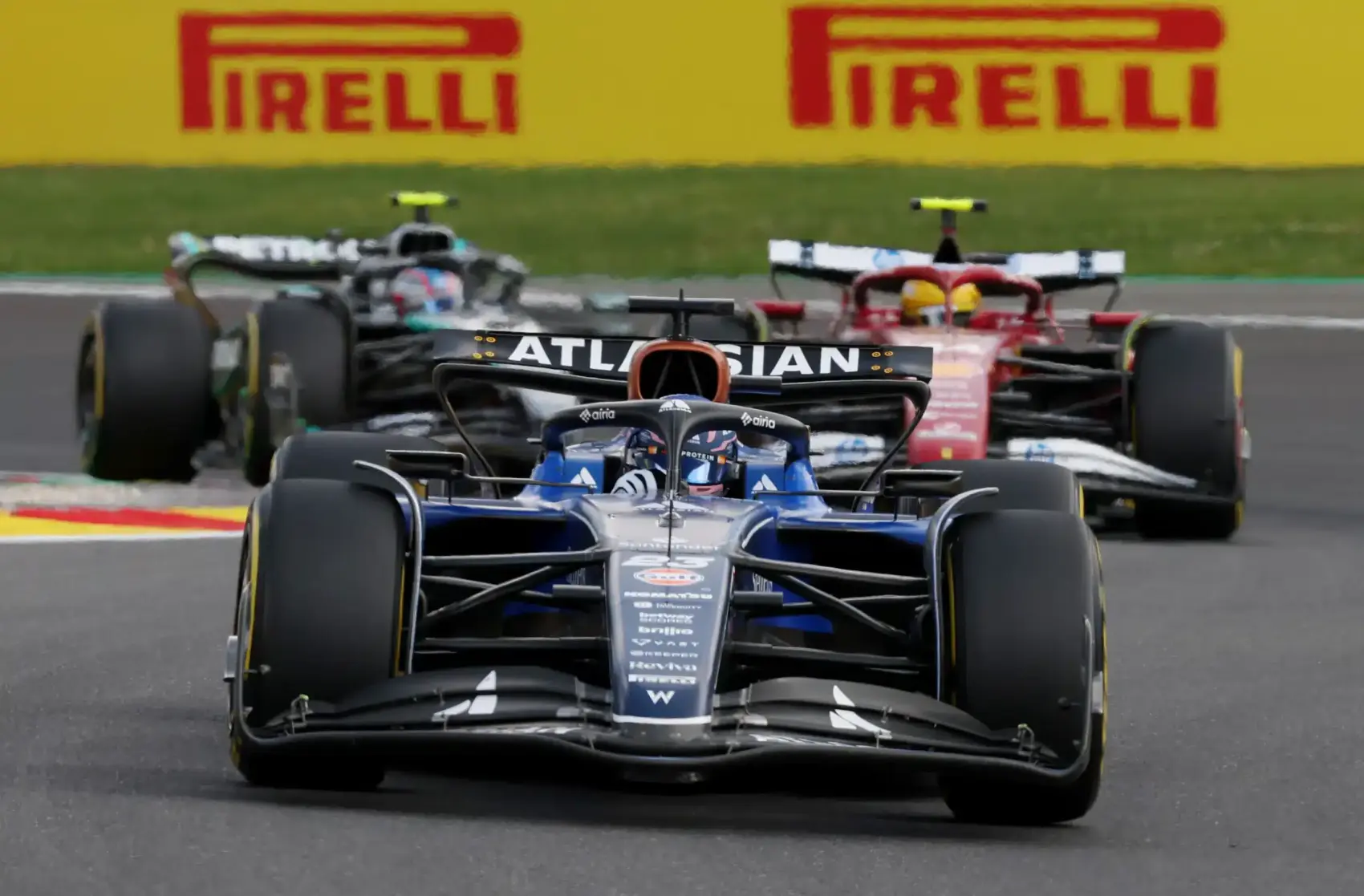 Szokatlan döntést ad a szurkolók kezébe a Williams