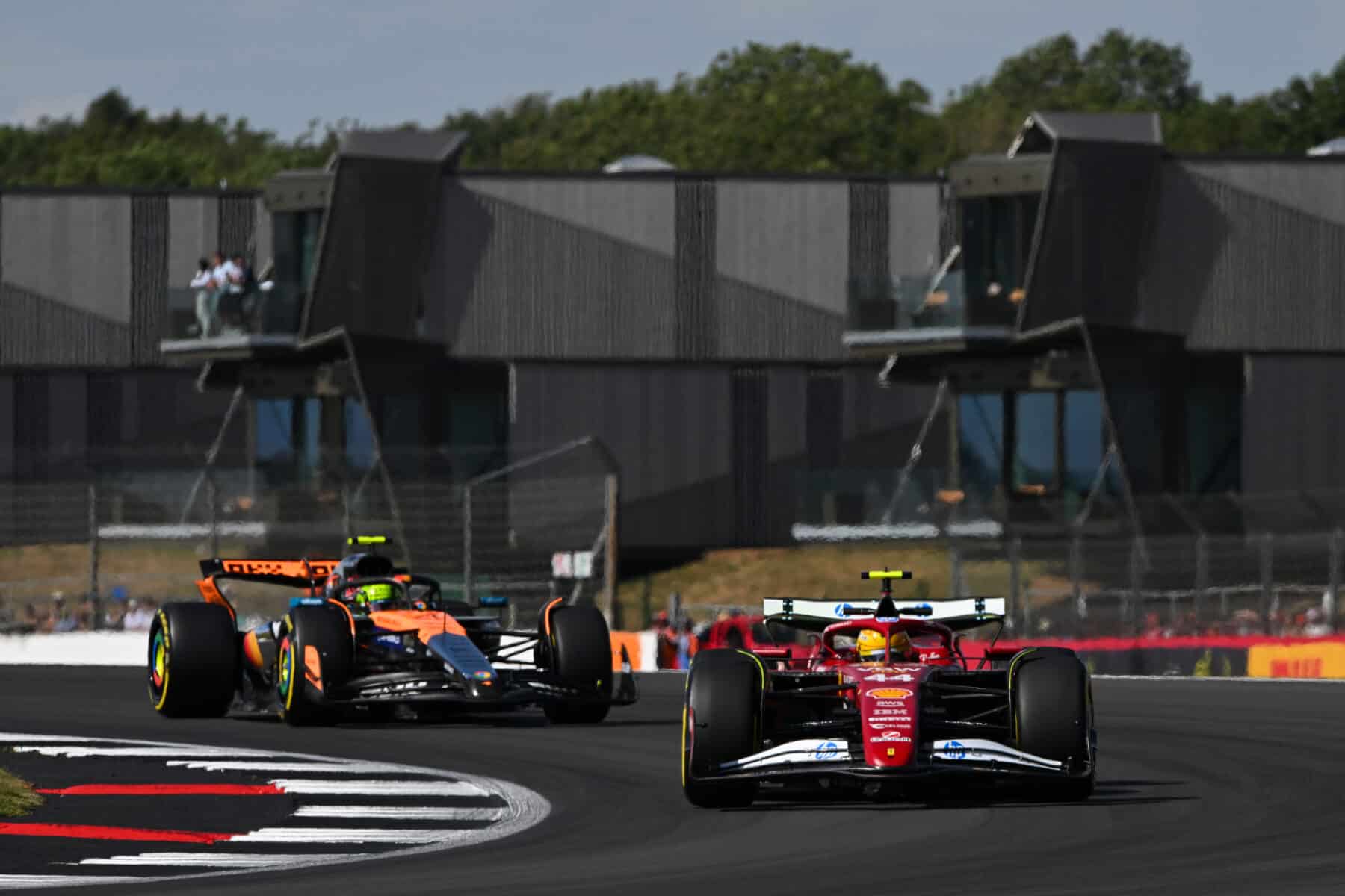 Hamilton, Ferrari, Norris, McLaren