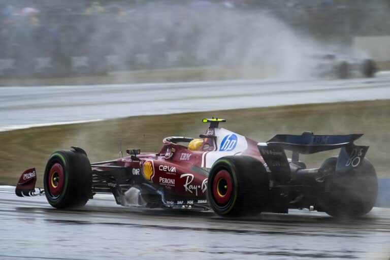 A Ferrari elvesztette Hamiltont