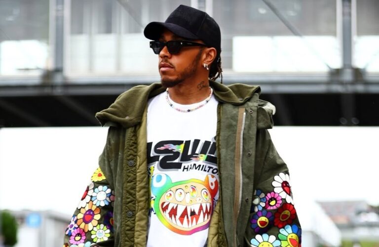 Hamilton saját sikerének is érzi, hogy a többi F1-es versenyzőből egyéniség lett