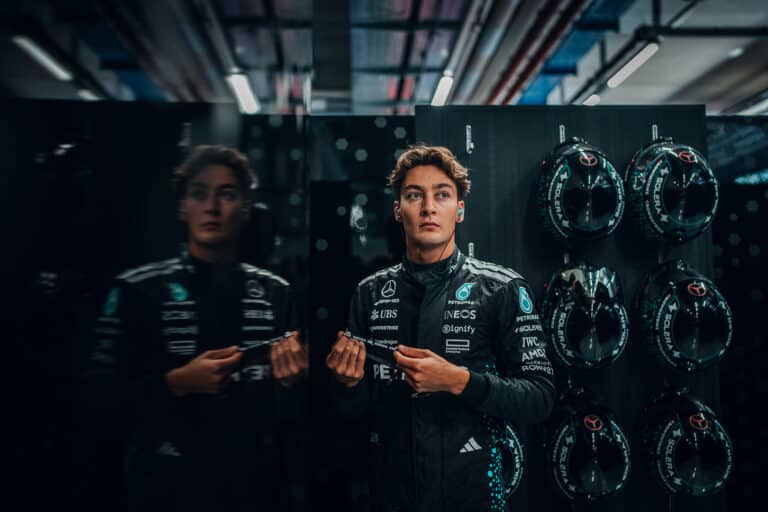 A Mercedes ugyanazon egyezkedik Russell-lel, mint korábban Hamiltonnal