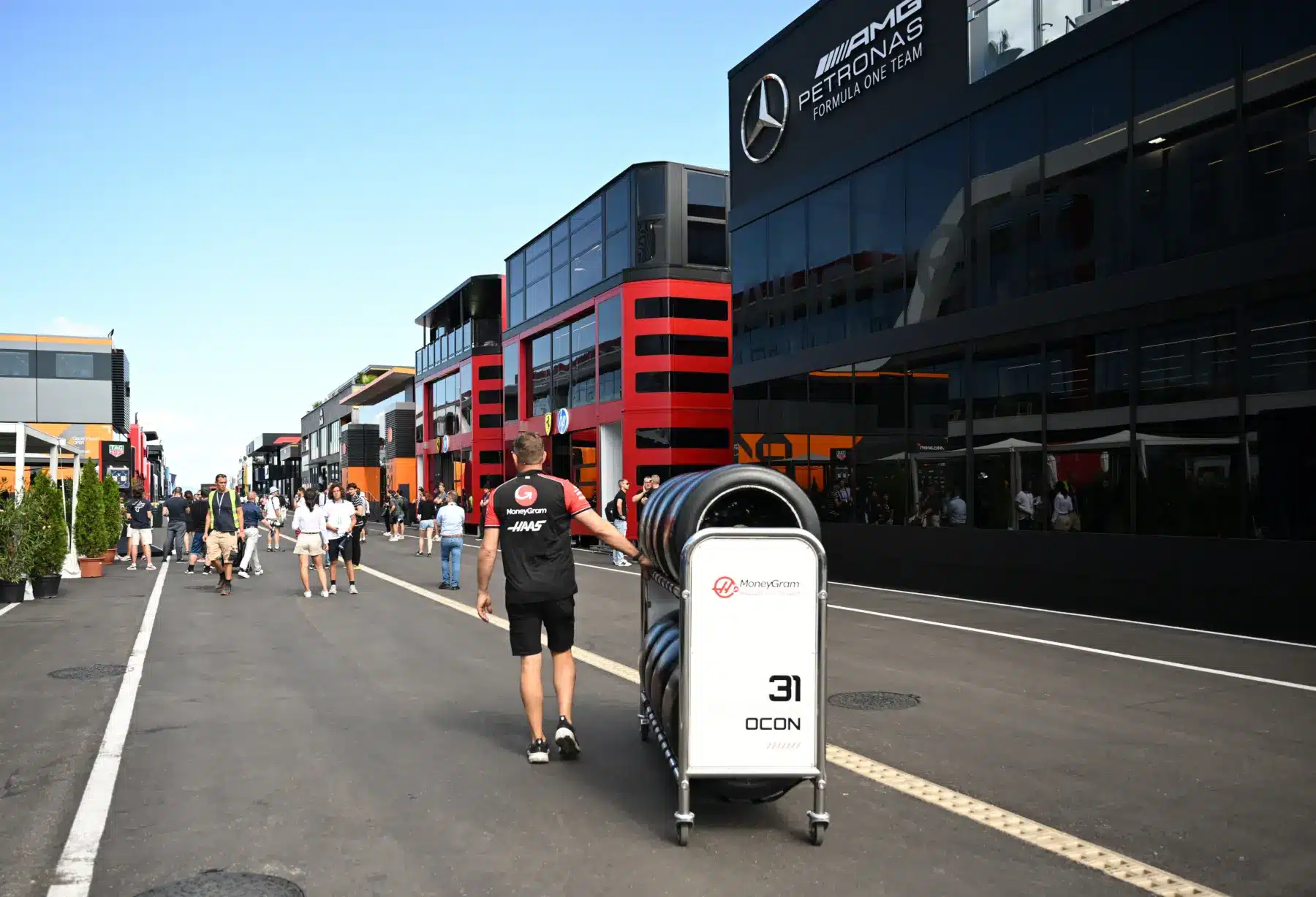 Magyar Nagydíj, Hungaroring, paddock