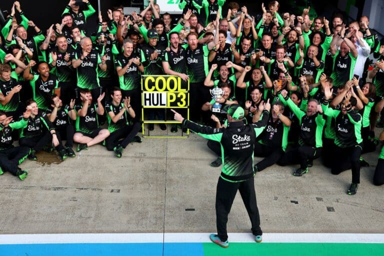 Így ünnepelték Hülkenberg csodálatos dobogóját a Saubernél (galéria)