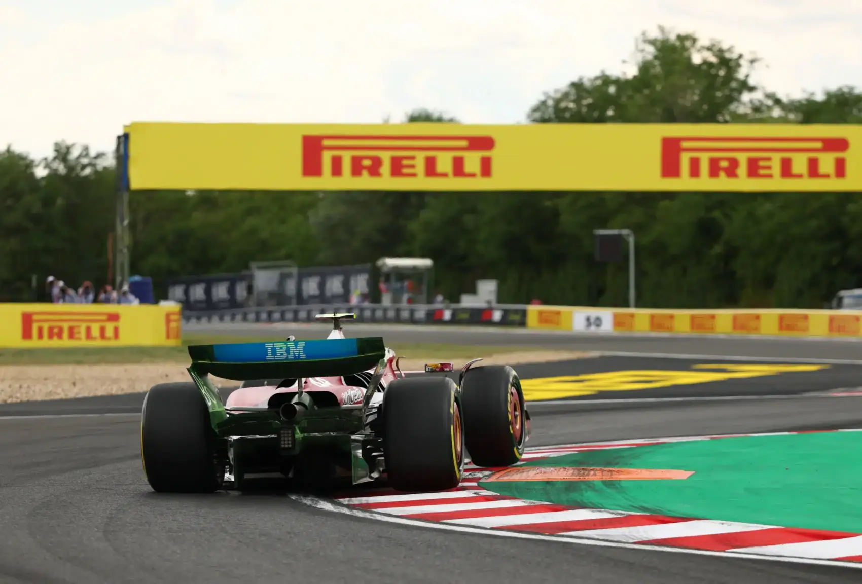 Majmok ide kevesek lennének – elhallgattatja kritkusai egy részét az F1?