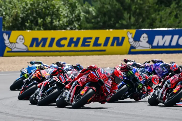 MotoGP, Cseh Nagydíj 2025, vasárnap, rajt