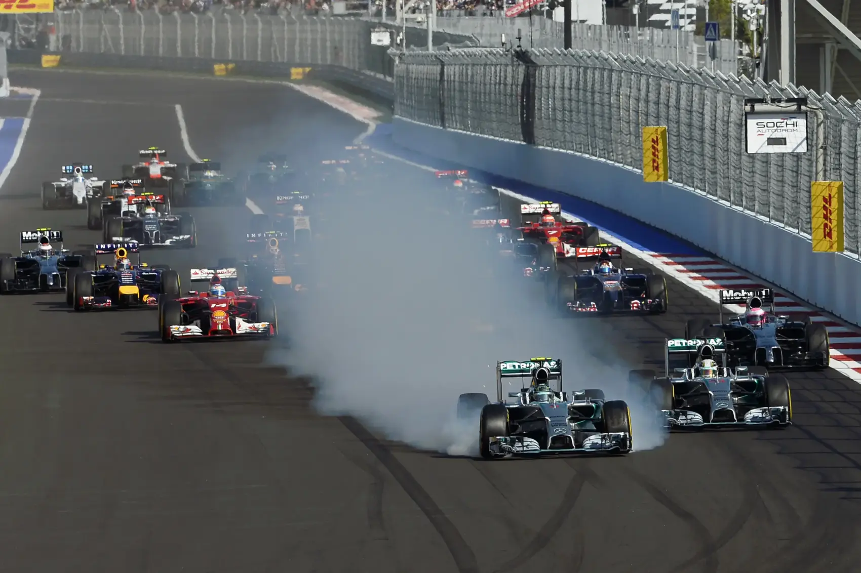 Megint kiheréli magát a Forma–1, mint ahogyan 12 éve tette?