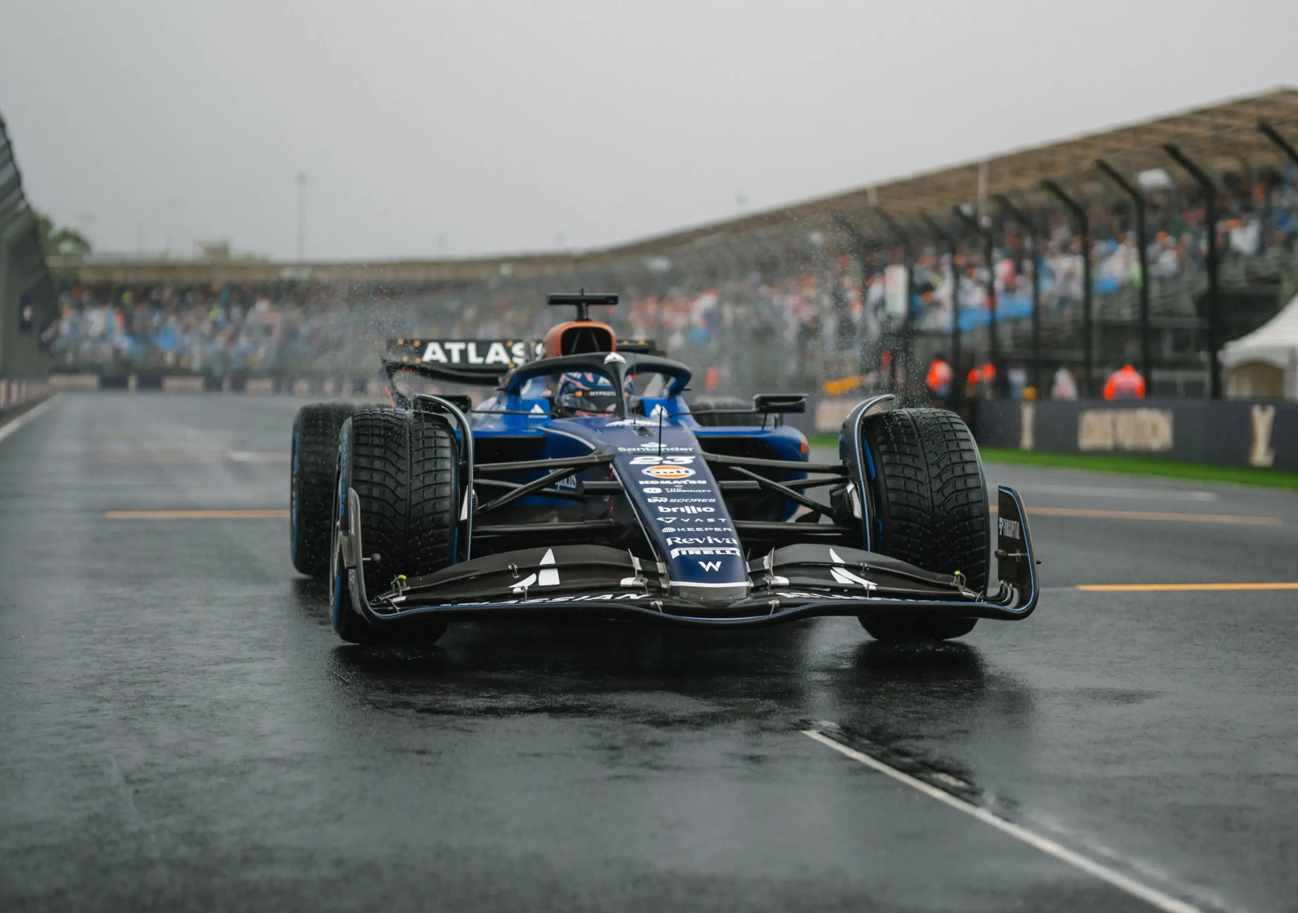 Simán lehet, hogy jövőre a Williams kezd el versenyeket nyerni, mondja az állását vesztett McLaren-pilóta