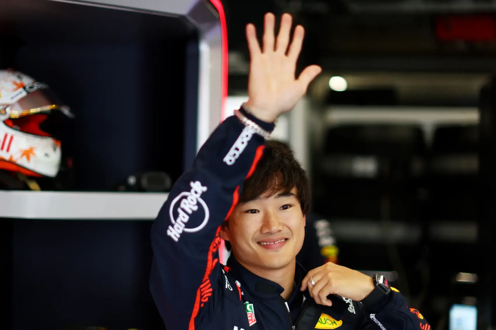 A Red Bull ultimátumot adott Tsunodának