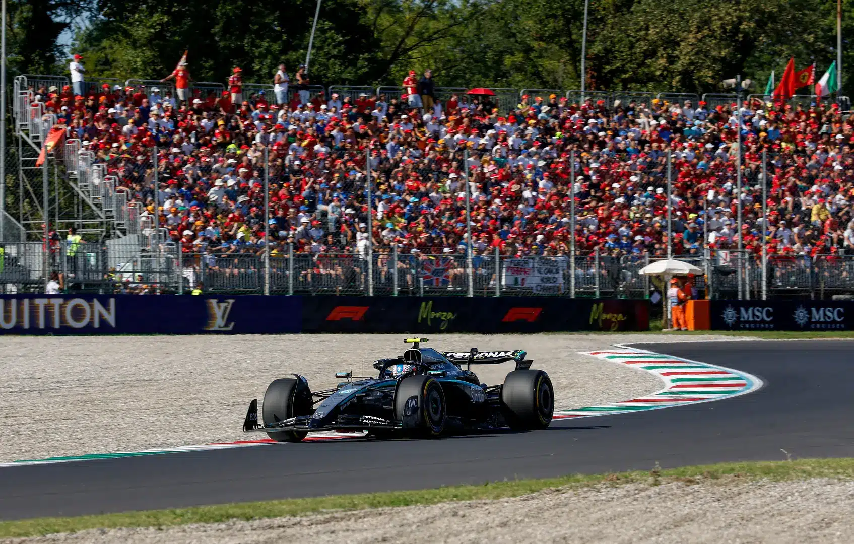 Antonelli ugyanúgy járt a Mercedesnél, mint Schumacher, és már Wolff is kritizálja