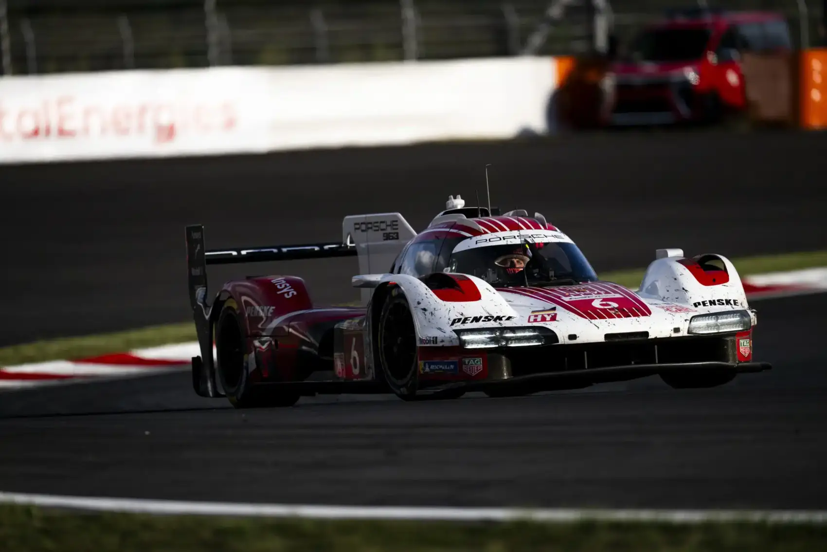 Hatalmas csapás: bejelentette távozását a WEC Ferrarijának számító gyártó