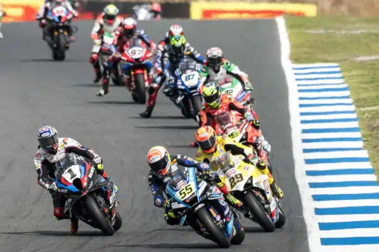 Toprak Razgatlioglu, Andrea Locatelli, Andrea Iannone, BMW, Yamaha, Ducati, Estoril, 2025, vasárnap