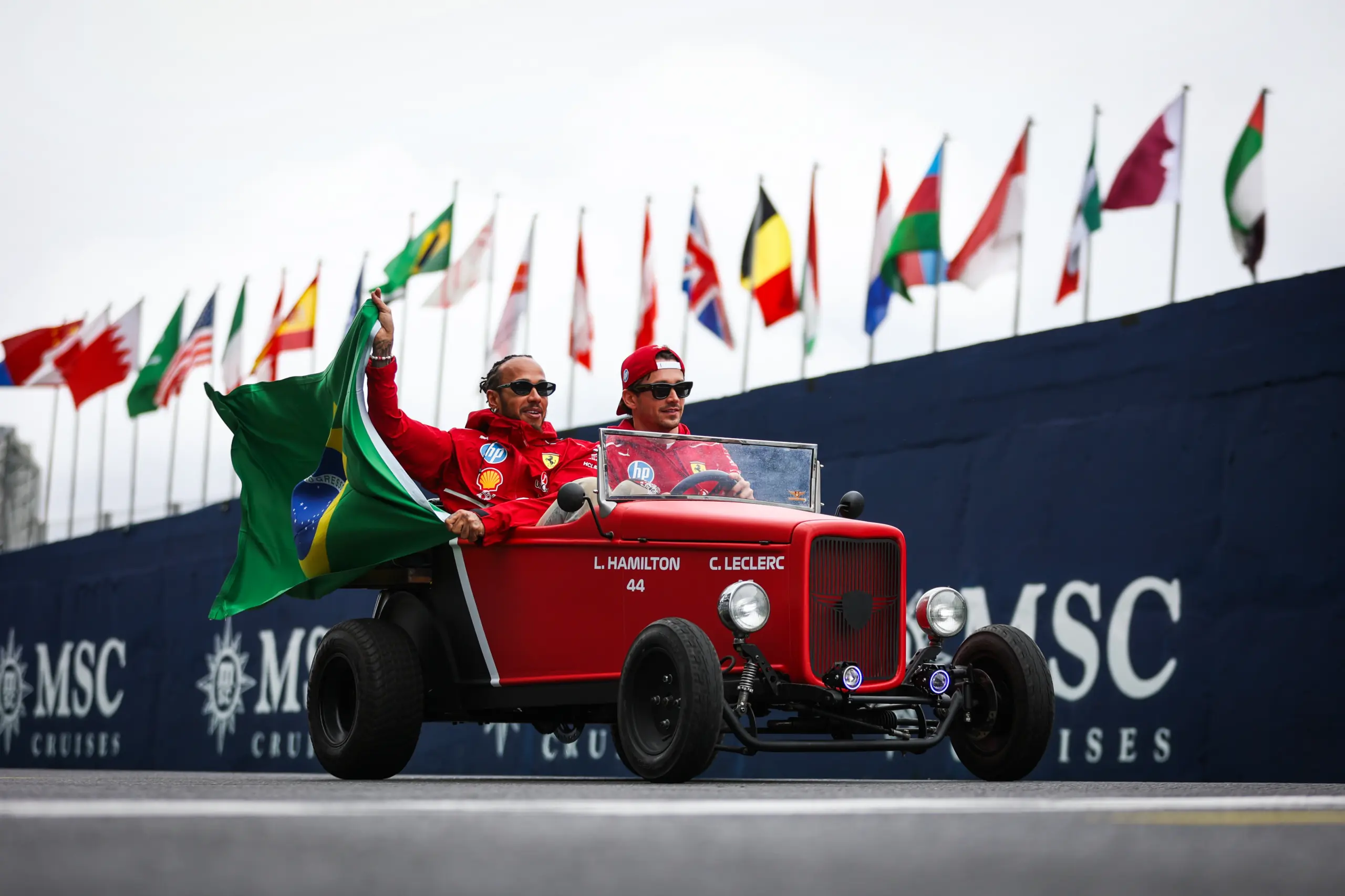 Valószínűbb, hogy a bokszból felérsz a dobogóra, mint hogy kétszer kiessen mindkét Ferrari