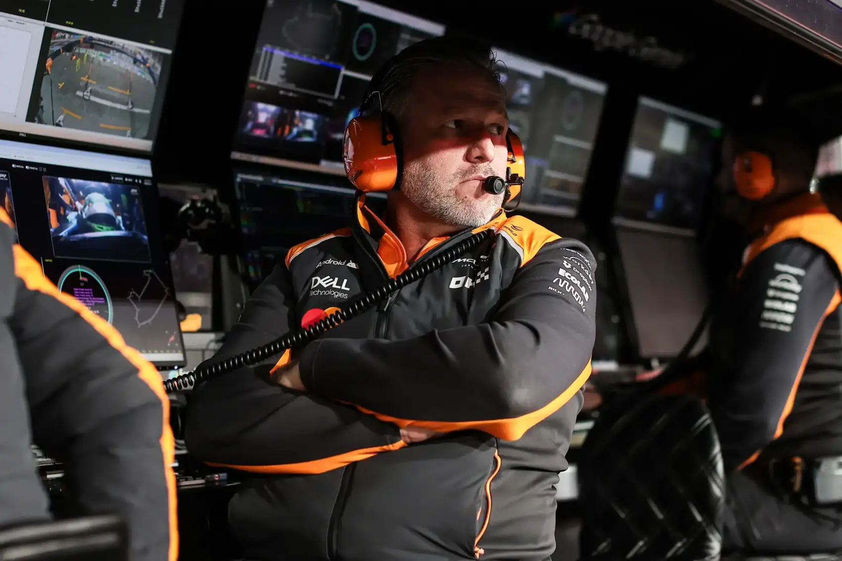 Kemény szavai miatt magyarázkodni kényszerült Verstappennél a McLaren főnöke