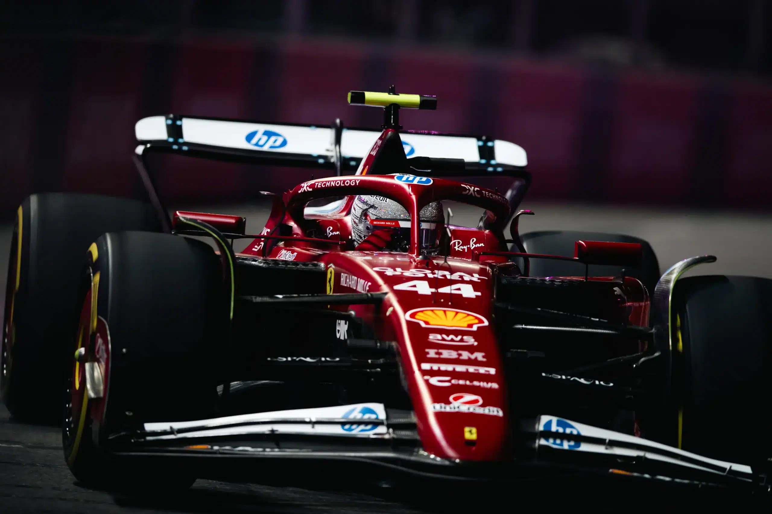 Az eredményeiből elég nehéz rájönni, hogy Hamiltonnak Vegasban épp milyen a kedve