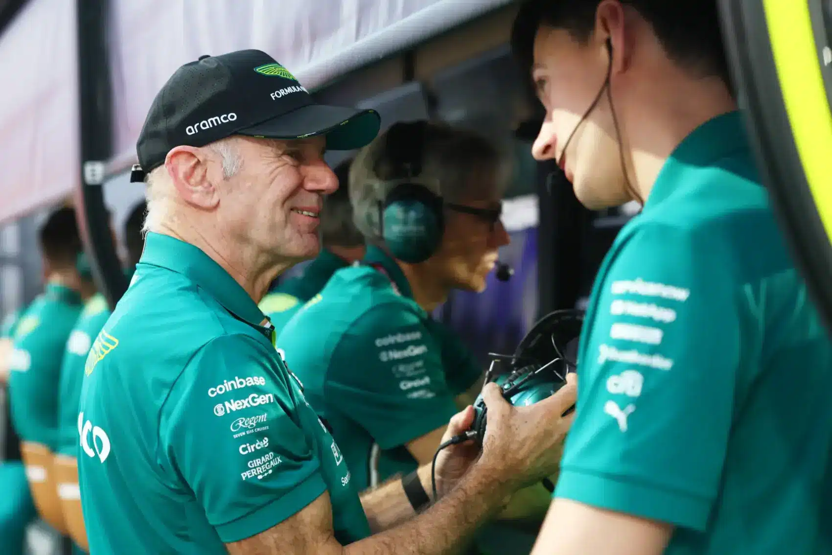 Nagy lemaradásban vannak Alonsóék, de Newey olyan dolgokat csinált az autóval, mint még senki