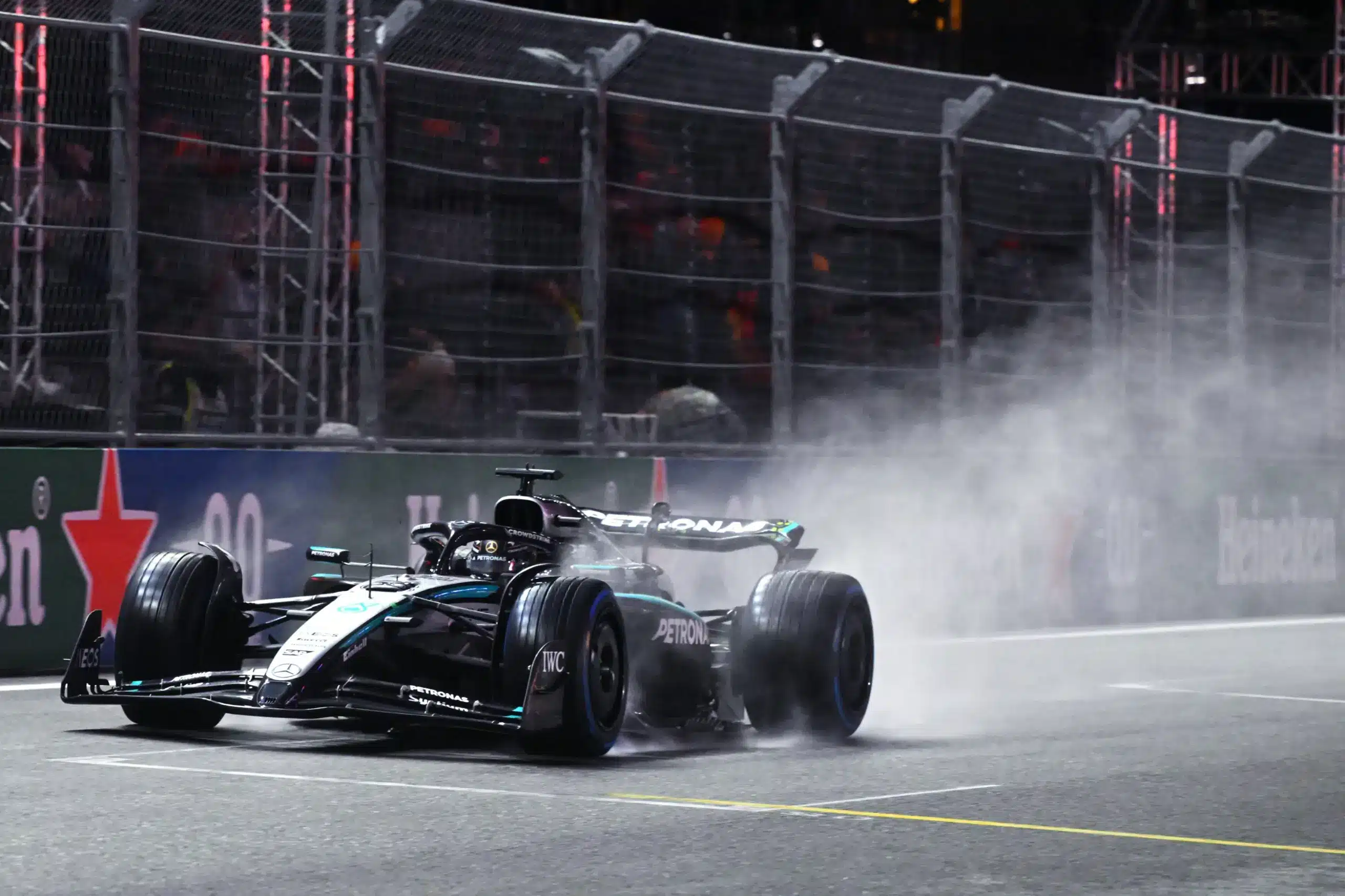 Russellnek nemcsak a jóslata ment félre, de az időmérő végére a pole-t érő tempója is