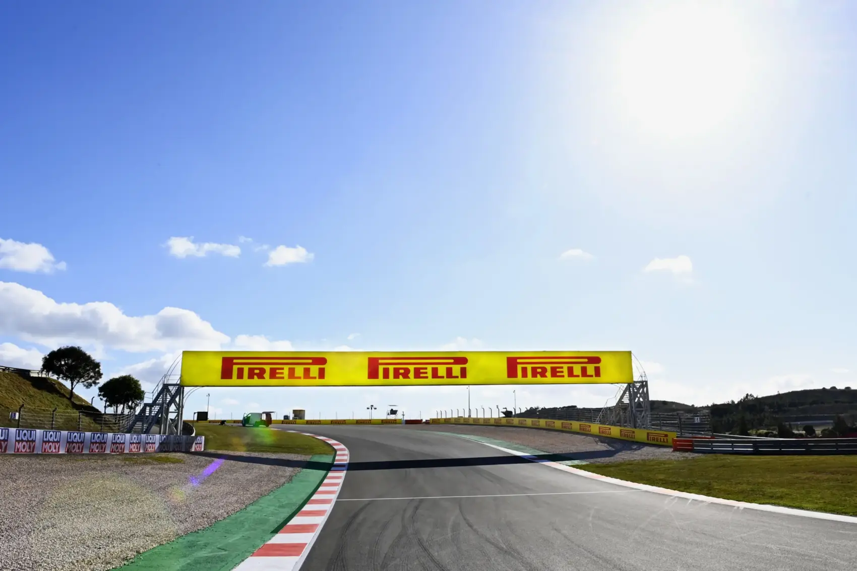 Váratlan bejelentés: visszatér a Portugál Nagydíj az F1-es versenynaptárba