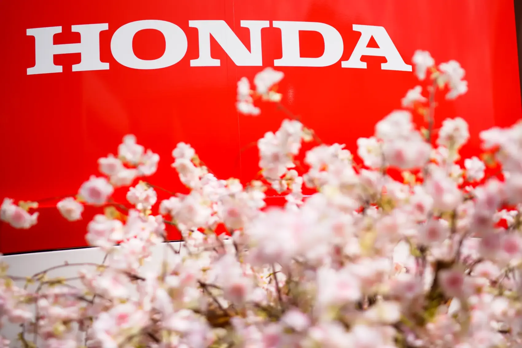 Újabb fontos dátumokat, köztük egy szokatlan esemény időpontját is feljegyezhetjük az F1-es bemutatónaptárba