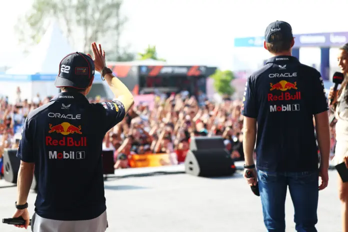Tsunoda, Verstappen, Red Bull