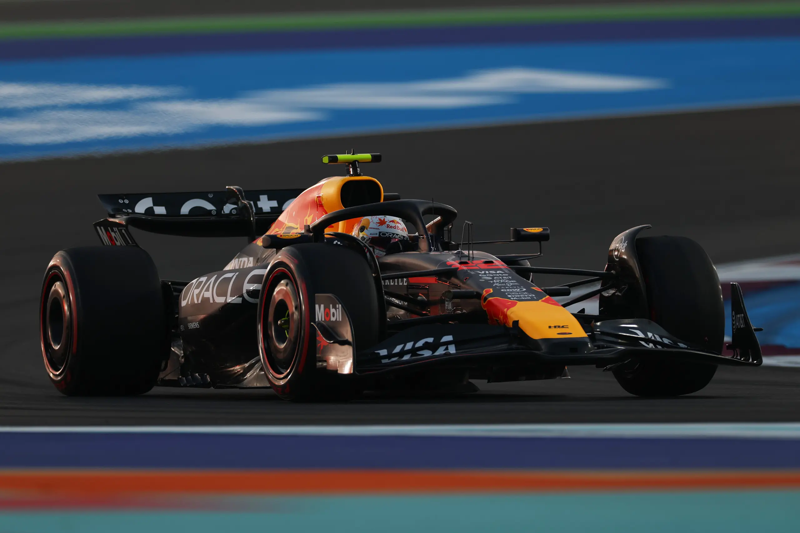 Előnytelen szerződést íratott alá Tsunodával a Red Bull, most erre mehet rá a karrierje