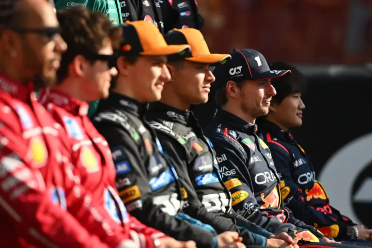 Hamilton karrierje során először maradt le egy mérvadó listáról