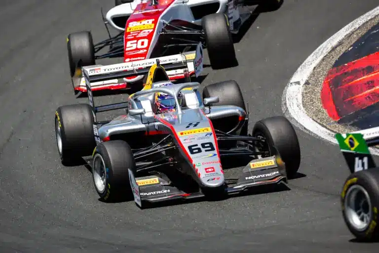 Tömegbalesettel zárult Rovanpera első hétvégéje Új-Zélandon