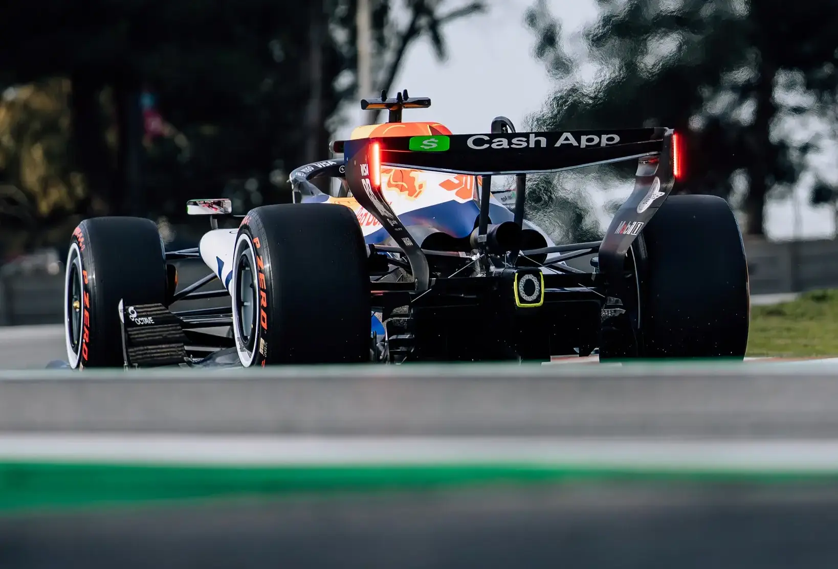 „Nagyon más” – ezt mondták azok az F1-es pilóták, akik már vezették Barcelonában az idei autókat