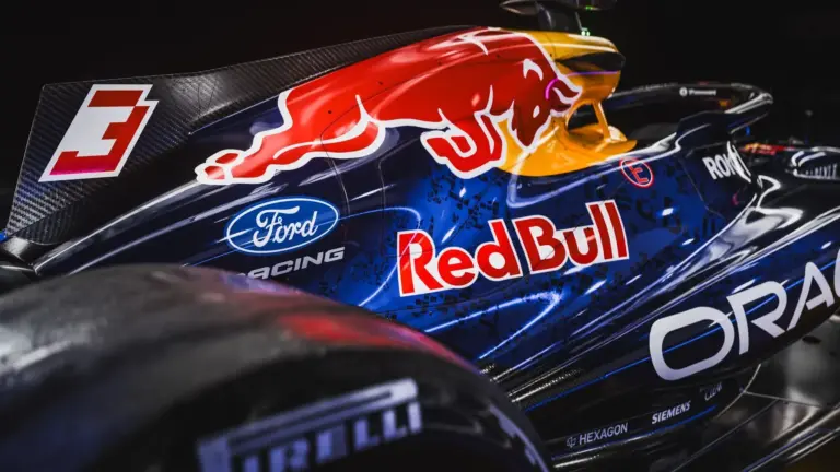 A Red Bull csapatfőnöke nehéz kezdést vár, türelmet kér